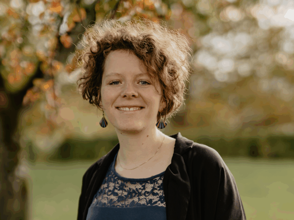 Porträt von Mirijam Raith, Psychotherapeutin in Ausbildung unter Supervision